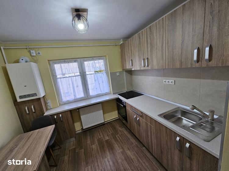Apartament cu 3 camere în Micro 16