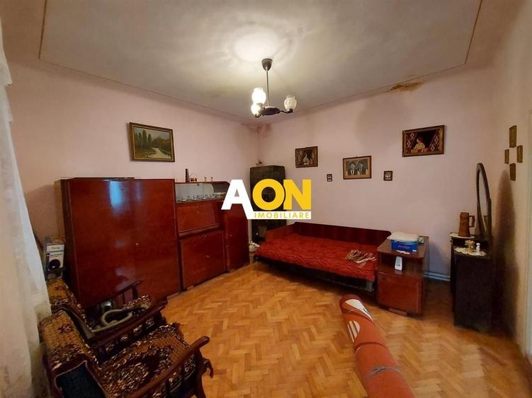 Casă individuală cu 5 camere cu Canalizare în Ciugud