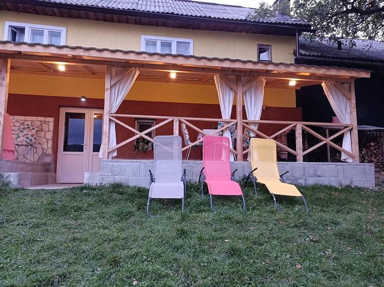 Casă cu 2 camere cu Teren 600 Mp în Sohodol