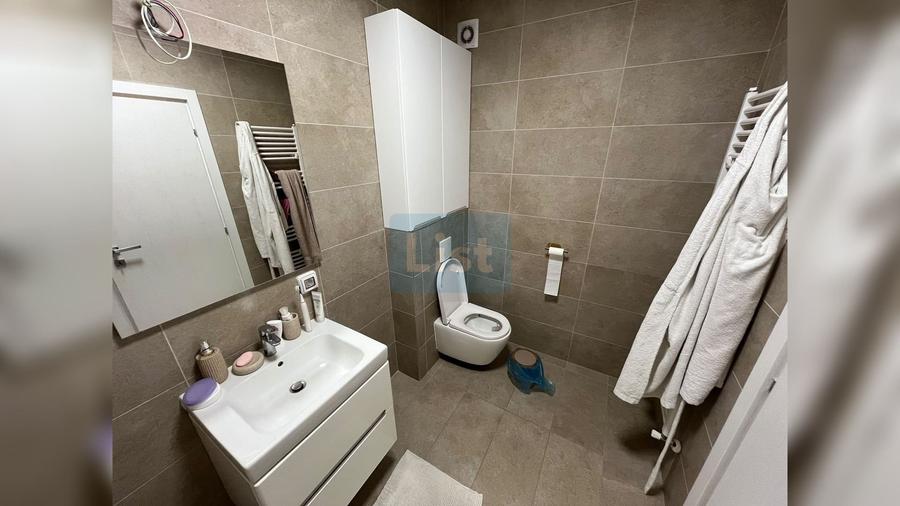 Apartament cu 3 camere semidecomandat, mobilat în Mărăști