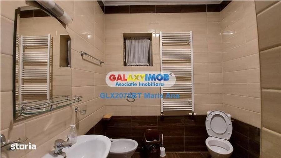 Casă cu 12 camere cu Teren 480 Mp în Sud