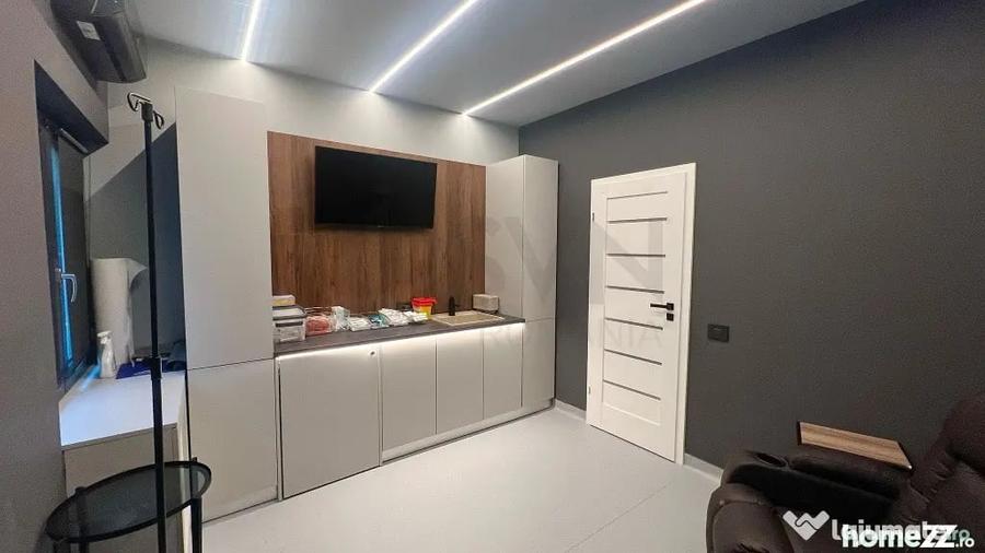 Casă cu 8 camere cu Teren 150 Mp în Aviatorilor