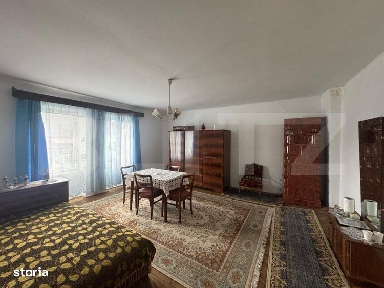 Casă cu 3 camere cu Teren 3340 Mp în Central