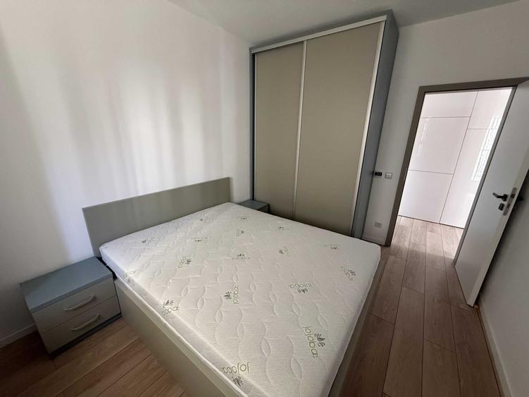 Apartament cu 3 camere decomandat în Turnișor