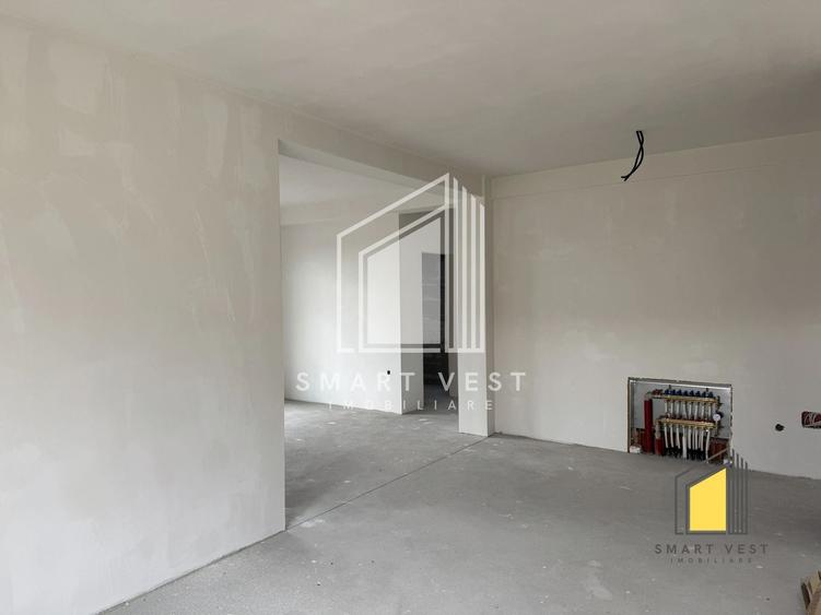 Apartament cu 3 camere decomandat în Sud