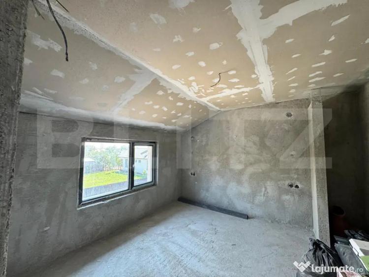 Casă cu 4 camere cu Teren 500 Mp în Central