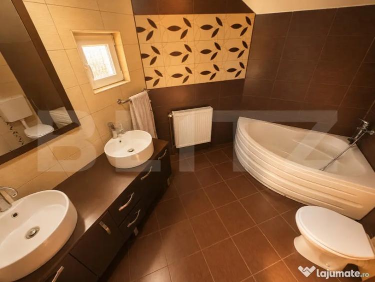 Casă cu 4 camere cu Teren 8710 Mp în Suseni