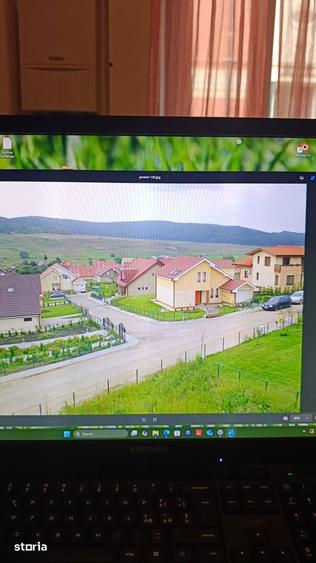 Casă cu 5 camere cu Teren 720 Mp în Livezeni