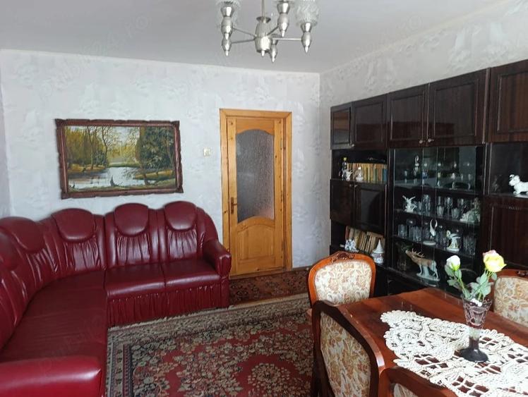 Apartament cu 2 camere decomandat în Dărmănești