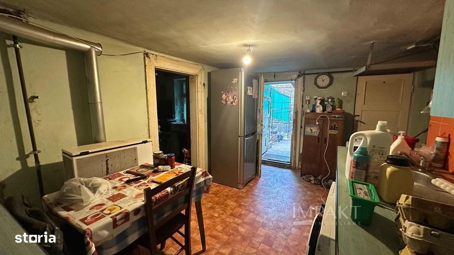 Casă cu 4 camere cu Teren 233 Mp în Hașdeu