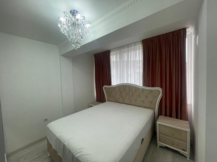 Apartament cu 4 camere semidecomandat, mobilat în Florești