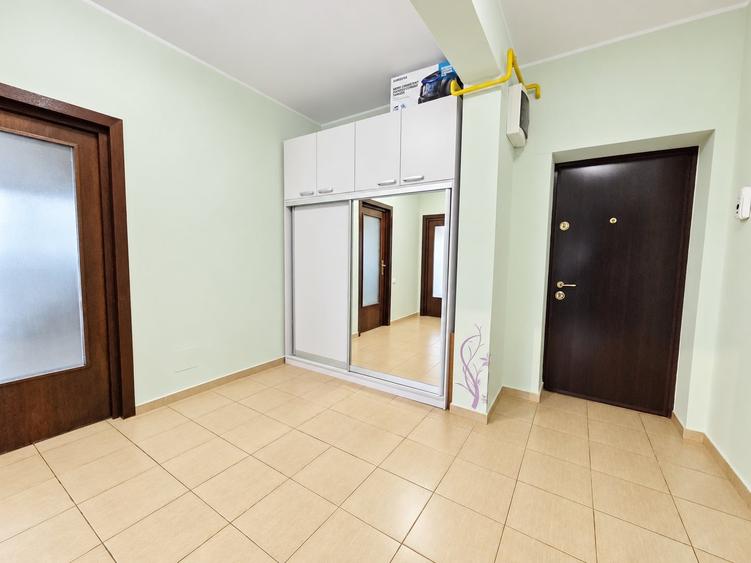 Apartament cu 2 camere decomandat în Faleză