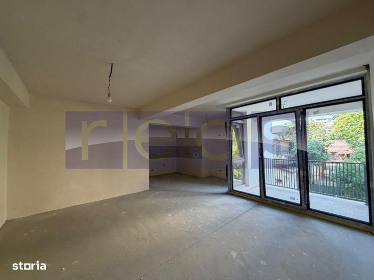 Apartament cu 3 camere în Lizeanu