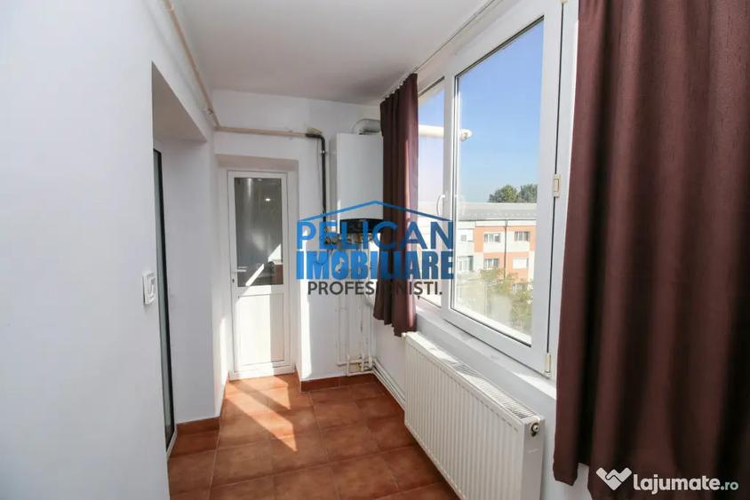 Apartament cu 3 camere decomandat, mobilat în E3