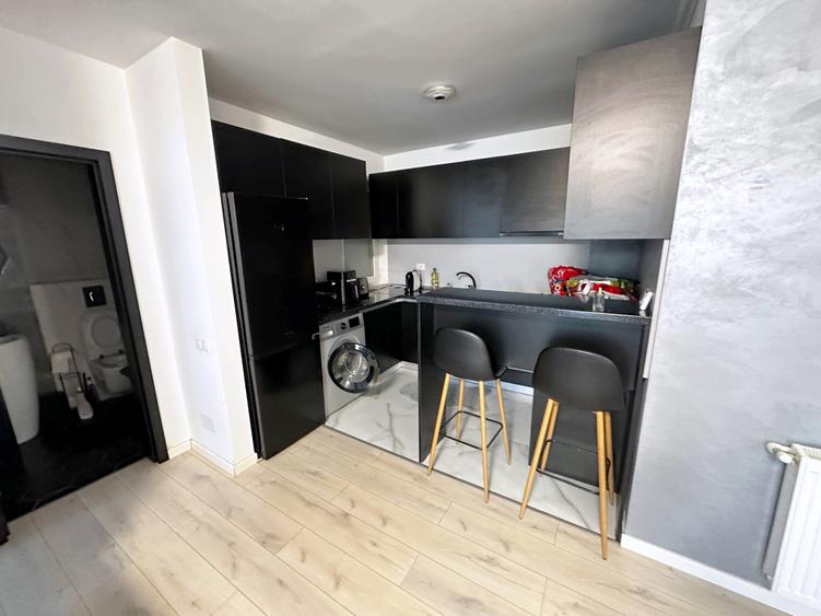 Apartament cu 2 camere semidecomandat, mobilat în Bună Ziua