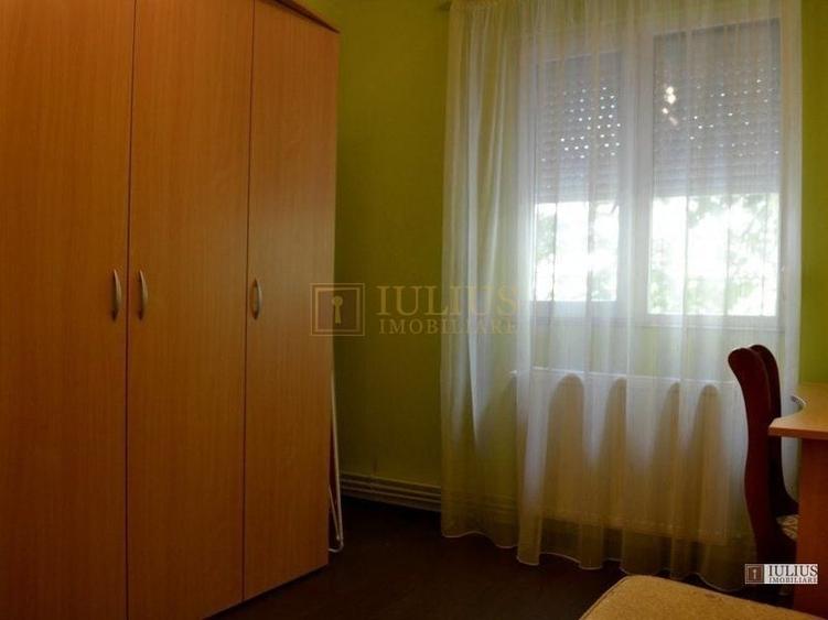 Apartament cu 3 camere semidecomandat, mobilat în Circumvalațiunii