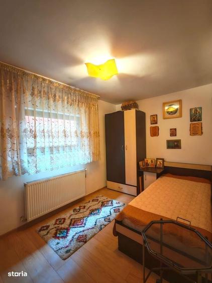 Casă cu 4 camere cu Teren 450 Mp în Ruși-Ciutea