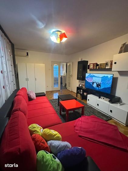 Apartament cu 2 camere decomandat în Central