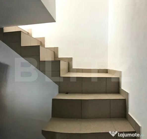 Casă cu 4 camere cu Teren 1000 Mp în Central