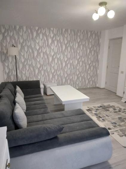 Apartament cu 2 camere decomandat în Virtuții