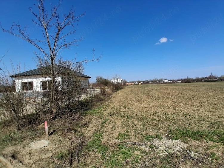 Teren de 3765 mp, în Central