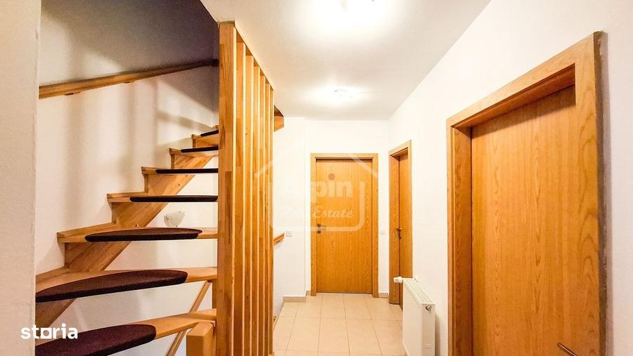 Casă cu 4 camere decomandat cu Teren 200 Mp în Noua