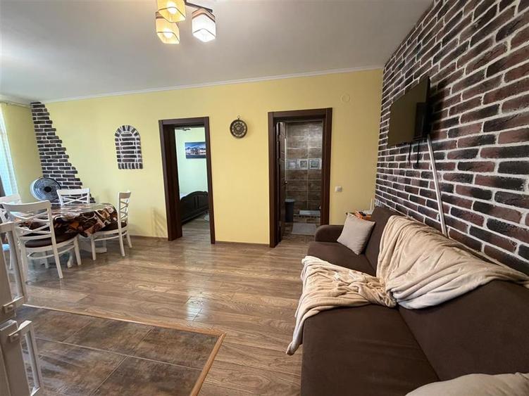 Apartament cu 3 camere semidecomandat, mobilat în Arhitecților - Calea Cisnădiei