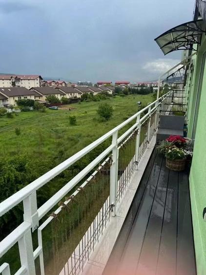 Apartament cu 2 camere semidecomandat în Florești
