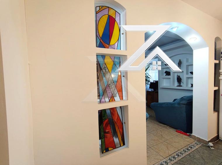 Apartament cu 4 camere decomandat în George Enescu