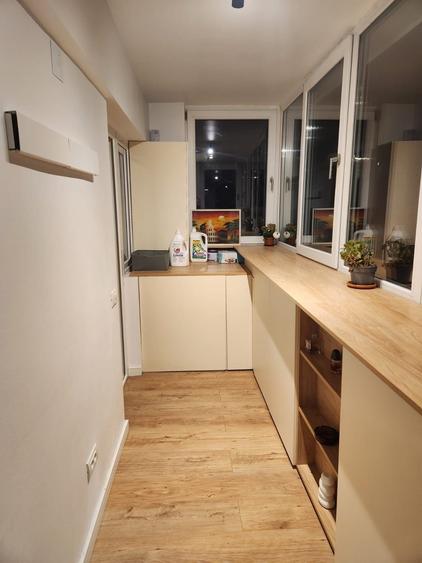 Apartament cu 3 camere decomandat în Noua