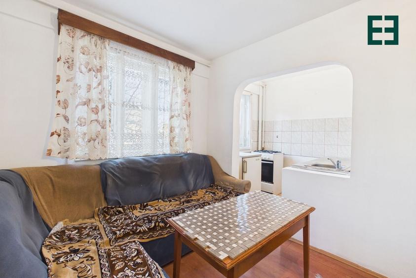 Apartament cu 2 camere semidecomandat în Intim