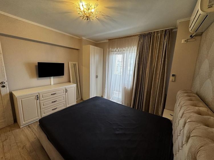 Apartament cu 3 camere decomandat în Ultracentral