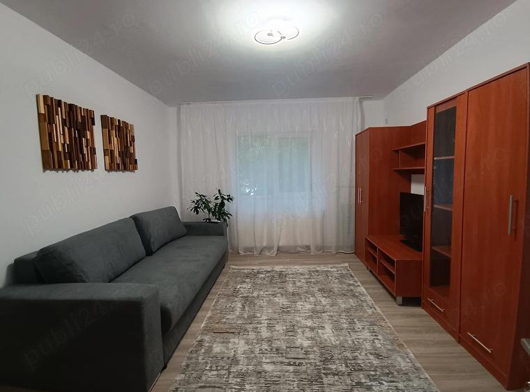 Garsonieră decomandată în Complex Studențesc