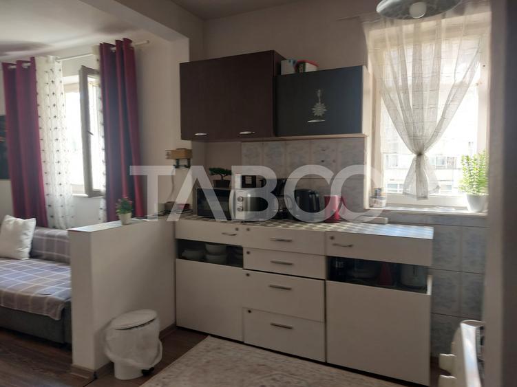 Apartament cu 3 camere decomandat, mobilat în Cisnădie