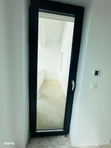 Duplex despartit prin camera tehnica- 4 camere si 3 bai - Urseni - 2