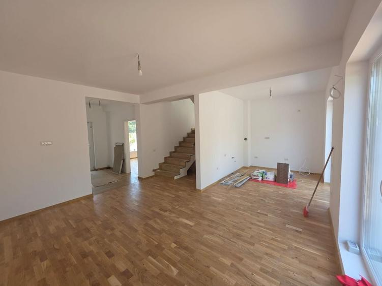 Vila 4 Camere | 400m de STV - 9