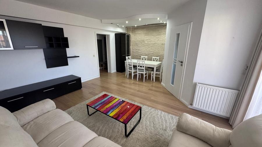 Apartament cu 3 camere decomandat, mobilat în Turnișor