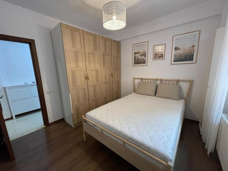 Apartament cu 2 camere decomandat, mobilat în Central