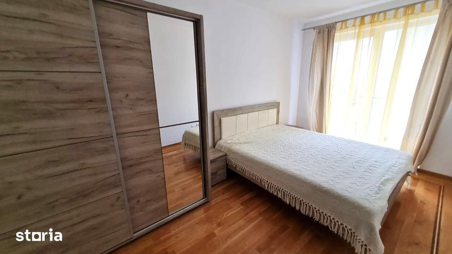 Apartament cu 3 camere decomandat în Lazaret