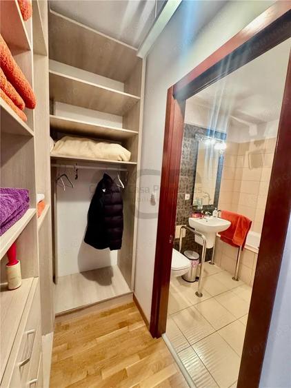 Apartament cu 3 camere decomandat în Iancu Nicolae