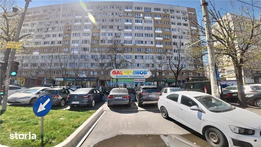 Vanzare spatiu stradal cu teren propriu - Calea Vitan - 1