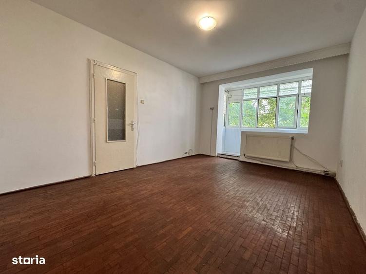 Bacau, apartament cu 3 camere, aproape de centru - 7