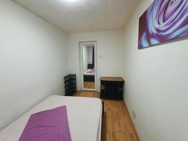 Apartament cu 3 camere decomandat în Piața Centrală