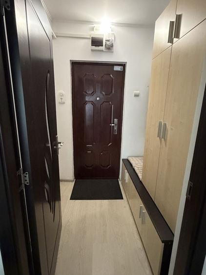 Persoana fizica inchiriez apartament cu doua camere, Podu ros - 4