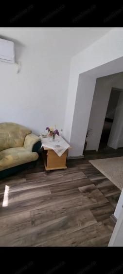 Casă cu Teren 1161 Mp în Islaz