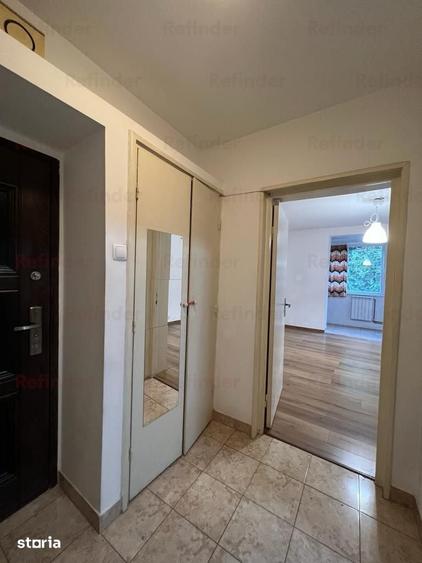 Apartament cu 2 camere semidecomandat în Vatra Luminoasă