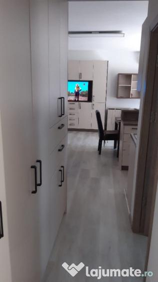 Apartament cu 2 camere semidecomandat în Florești