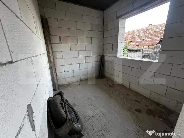 Casă cu 4 camere cu Teren 700 Mp în Central