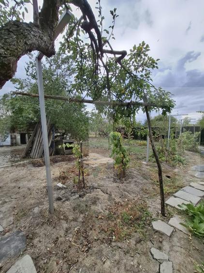 Casă individuală cu 3 camere cu Garaj în Zorleasca