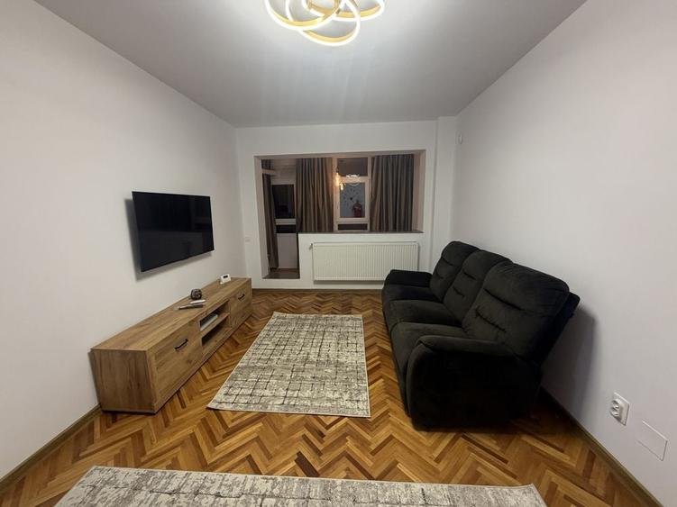 Apartament cu 2 camere decomandat în Tătărași